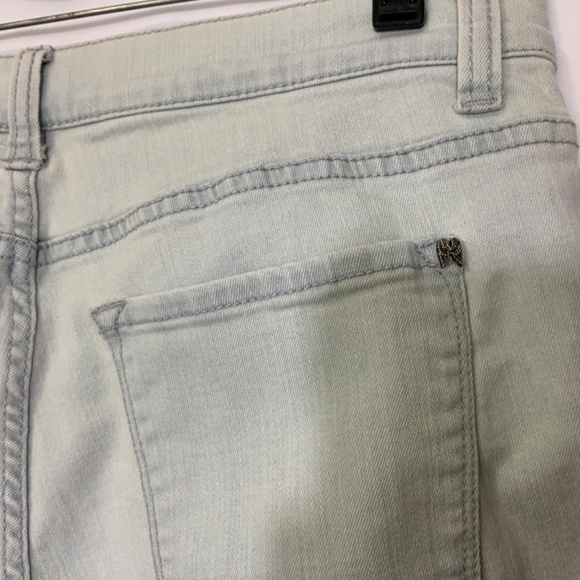 Victoria's Secret Light Wash Denim Jeans VS BOYFRIEND Size 8 pre-owned soft - Picture 8 of 13